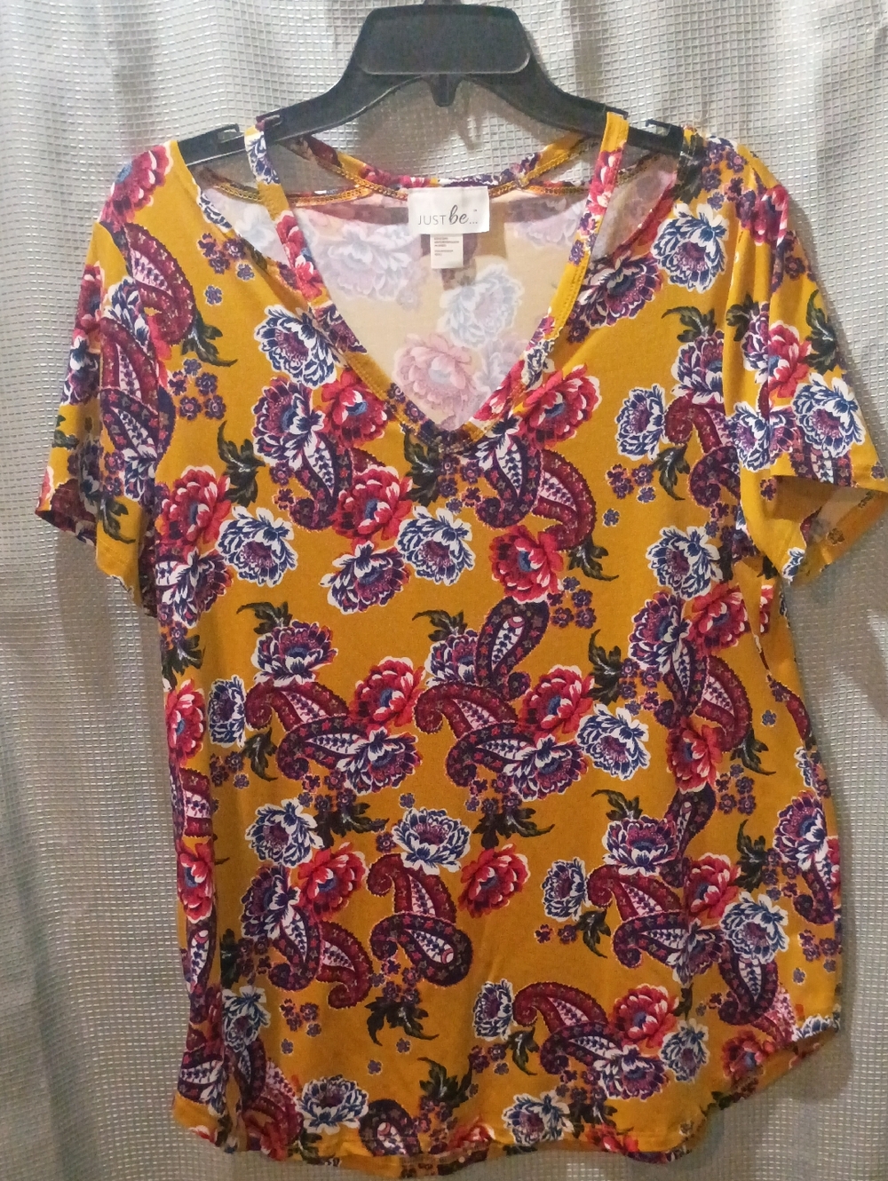 just be Mustard Floral Paisley V-Neck Short Sleeve Top